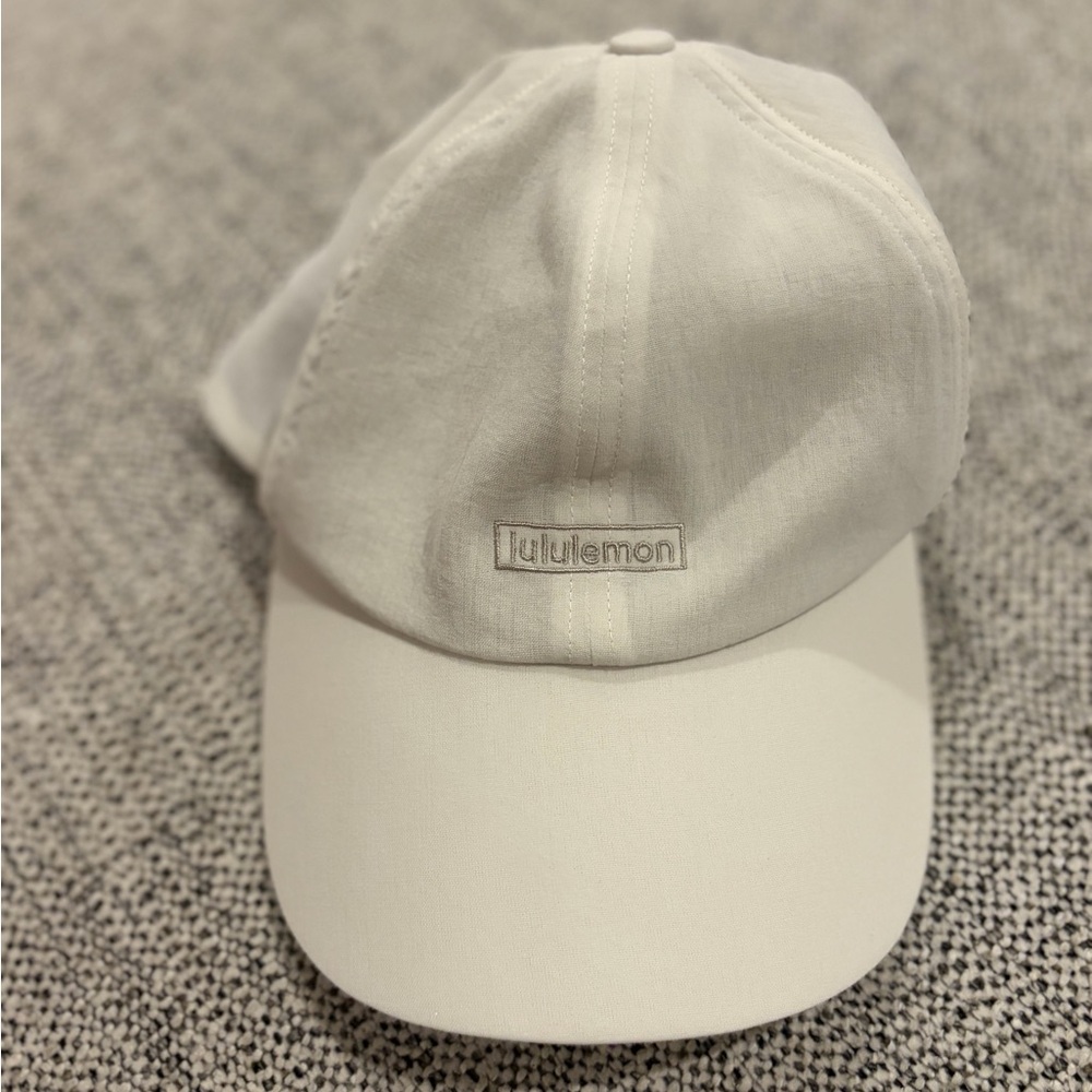 Lululemon Classic Ball Cap light weight off white